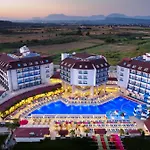 Hotel Ramada Side