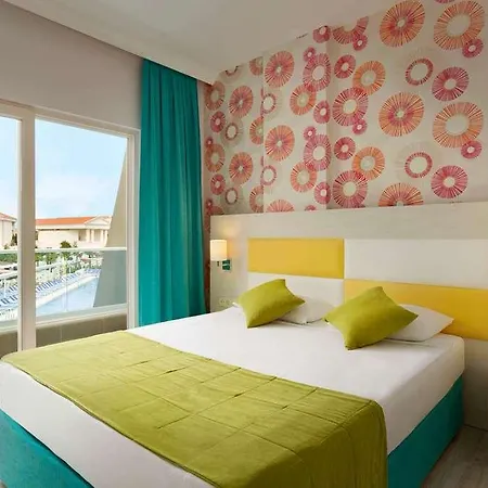 Ramada 4*