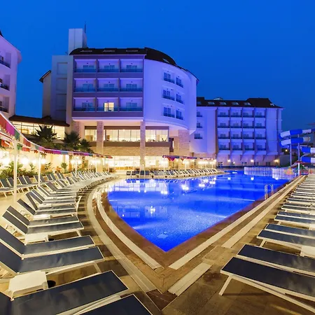 Ramada 호텔 4*