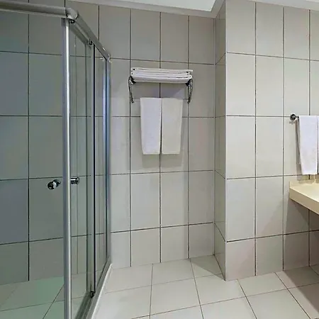 Ramada 호텔 4*