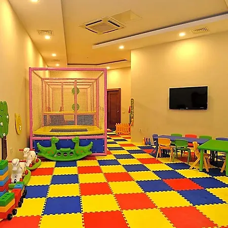 Hotel Ramada Side