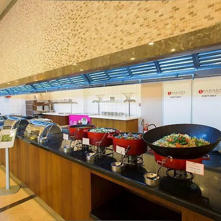 Ξενοδοχείο Ramada 4*