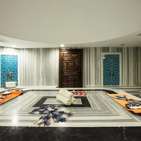 Ramada Ξενοδοχείο 4*